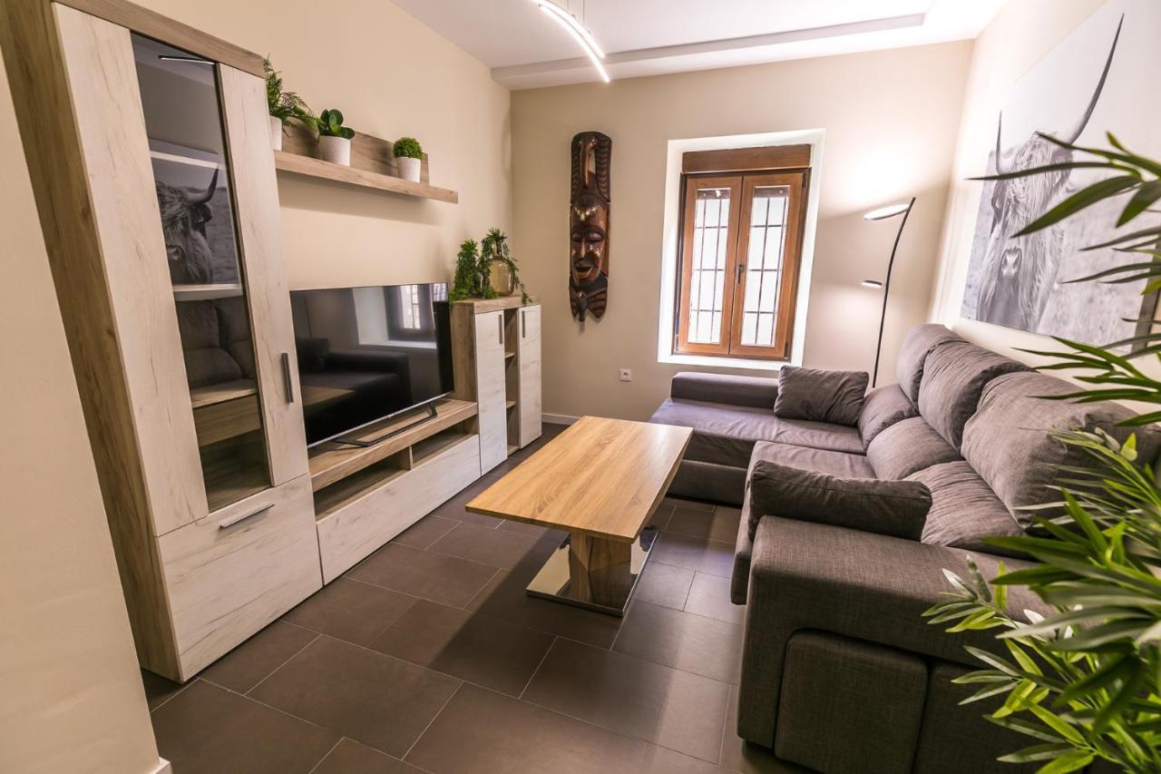 Centrico Y Moderno Con Piscina Y Parking Apartment Jaen Exterior photo